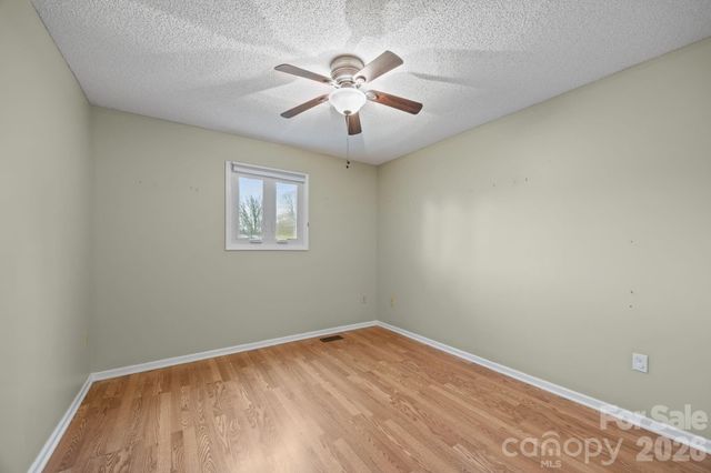 234 Justice Ridge Road, Candler, NC 28715