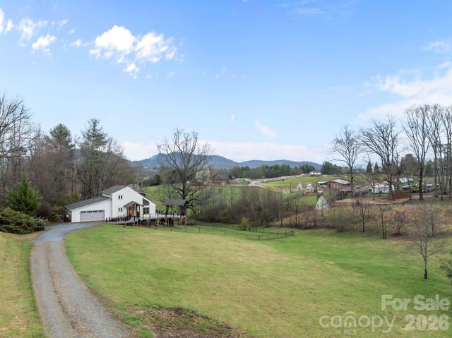 234 Justice Ridge Road, Candler, NC 28715