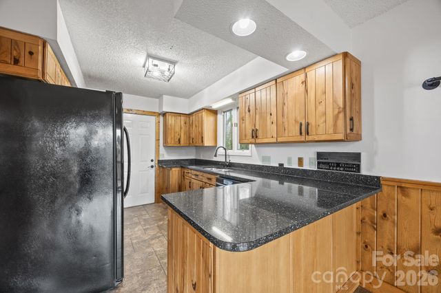 234 Justice Ridge Road, Candler, NC 28715