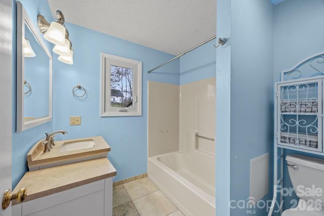 234 Justice Ridge Road, Candler, NC 28715