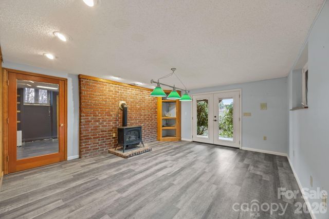 234 Justice Ridge Road, Candler, NC 28715