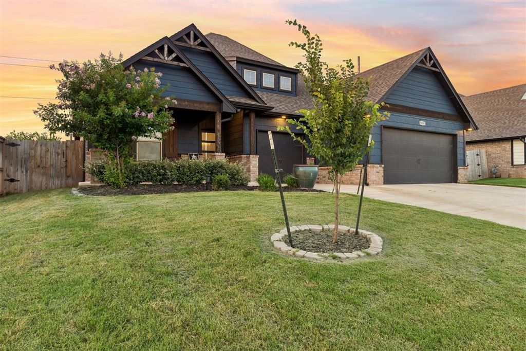 1309 Broadmoore Boulevard, Moore, OK 73160