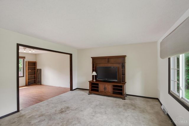 10657 Carolina Trace Road, Harrison Twp, OH 45030