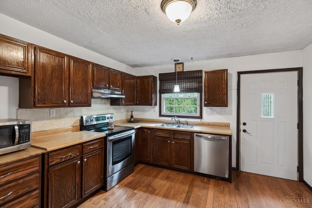 10657 Carolina Trace Road, Harrison Twp, OH 45030