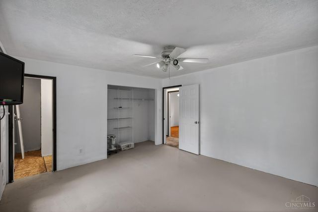 10657 Carolina Trace Road, Harrison Twp, OH 45030