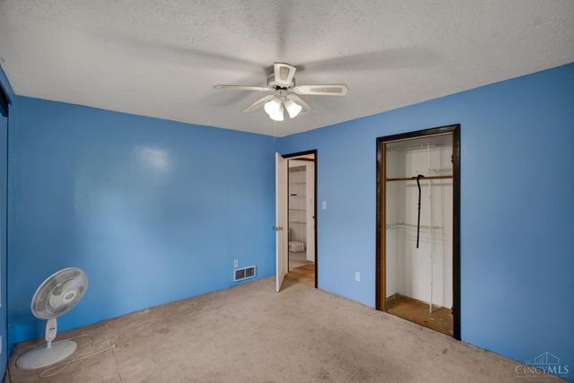 10657 Carolina Trace Road, Harrison Twp, OH 45030