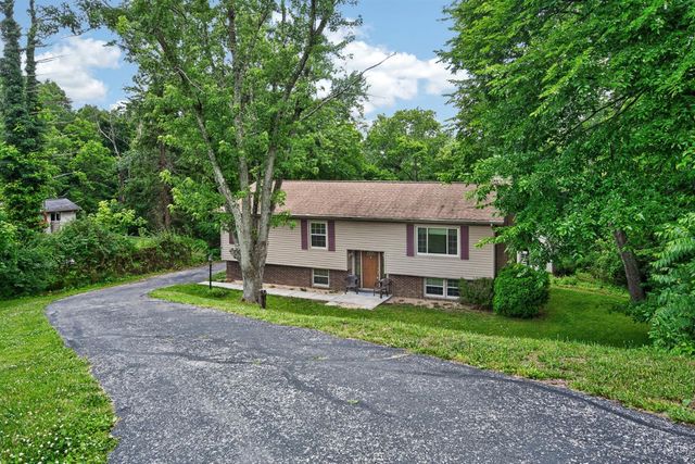 10657 Carolina Trace Road, Harrison Twp, OH 45030