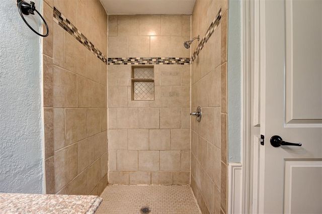 6417 NW 63rd Street, Oklahoma City, OK 73132