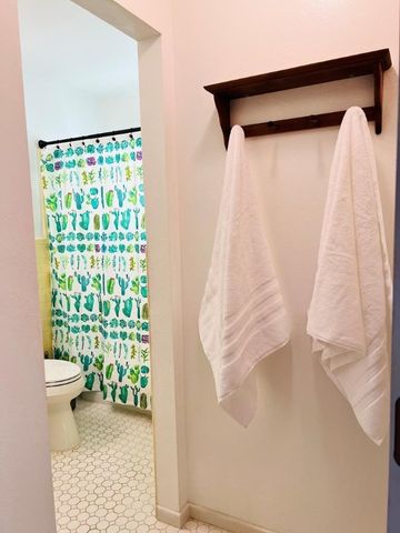 1230 Red Bird Dr, Rockport, TX 78382