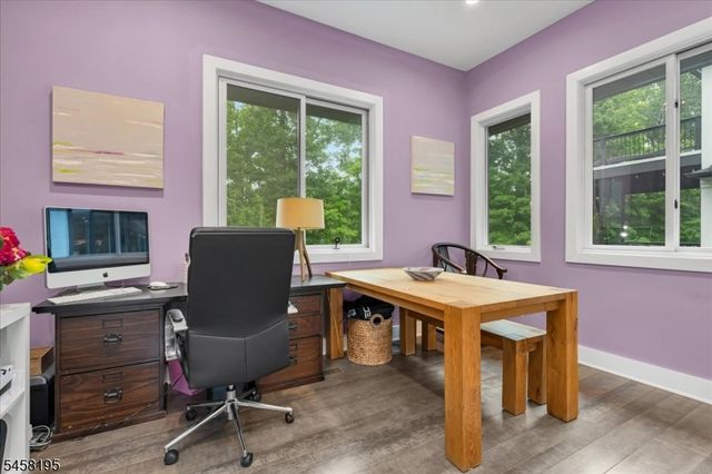 25 Oakwood Dr, New Providence Boro, NJ 07974