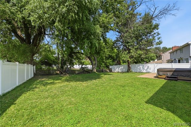 79 Bywater Drive, Amherst, NY 14068