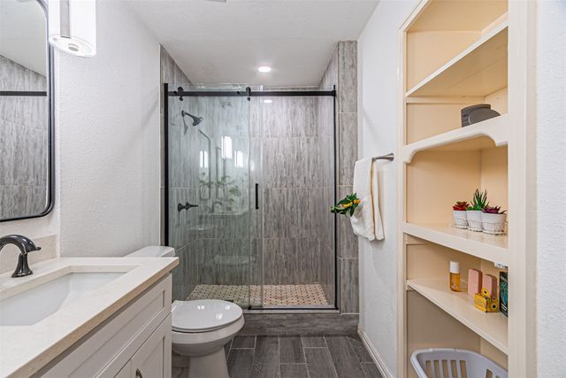 310 N WESTPARK Drive, Mckinney, TX 75071