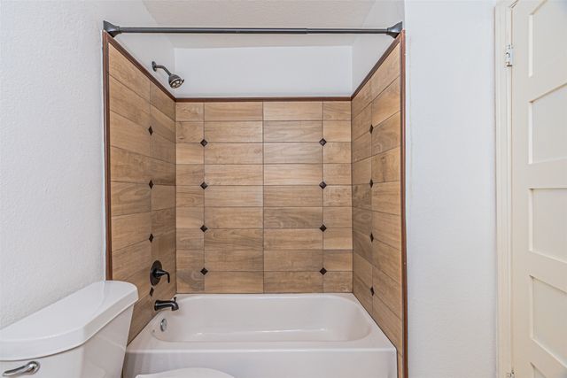 310 N WESTPARK Drive, Mckinney, TX 75071