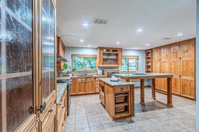 310 N WESTPARK Drive, Mckinney, TX 75071