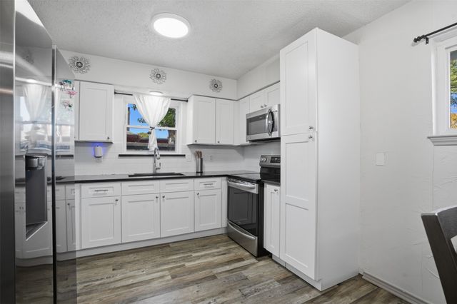 704 Cambridge Drive, Richardson, TX 75080