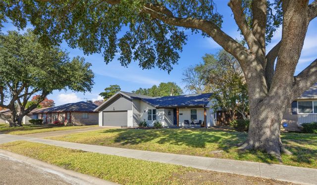 704 Cambridge Drive, Richardson, TX 75080