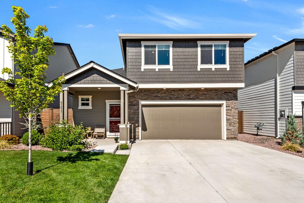 61617 SE Lorenzo Drive, Bend, OR 97702