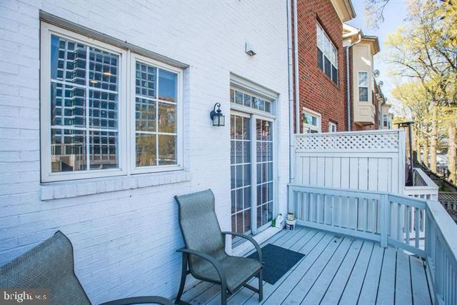 807 CAPITOL SQUARE PL SW, Washington, DC 20024