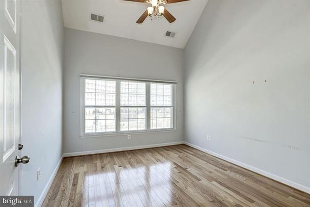 807 CAPITOL SQUARE PL SW, Washington, DC 20024