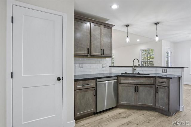 513 Hamilton Drive, De Soto, MO 63020