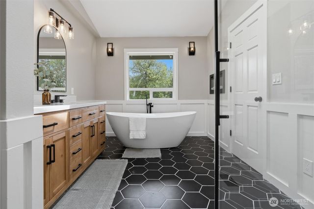 6317 Crescent Beach Road NW, Vaughn, WA 98394