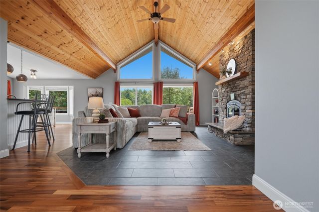 6317 Crescent Beach Road NW, Vaughn, WA 98394
