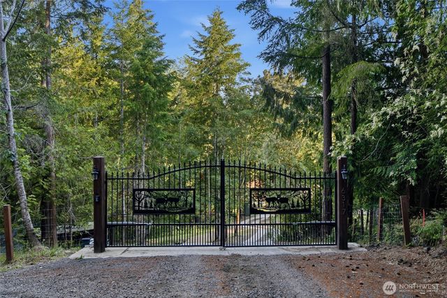 6317 Crescent Beach Road NW, Vaughn, WA 98394