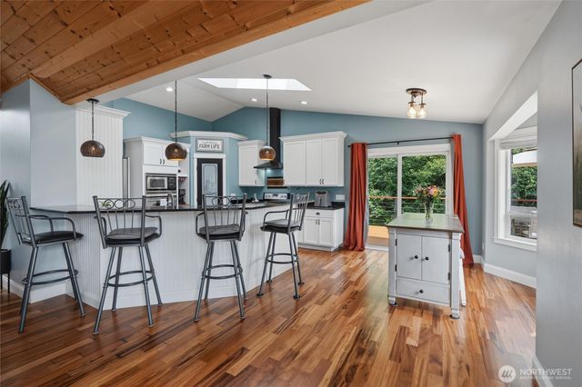 6317 Crescent Beach Road NW, Vaughn, WA 98394