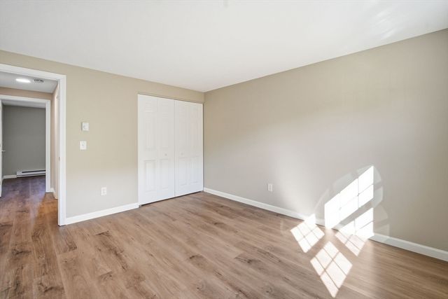 15 Maple Crest Cir D, Holyoke, MA 01040