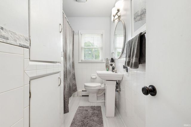 1866 Greenleaf Boulevard, Elkhart, IN 46514