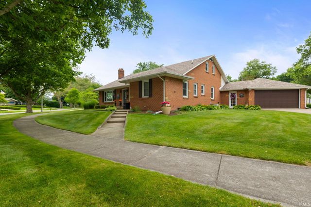 1866 Greenleaf Boulevard, Elkhart, IN 46514