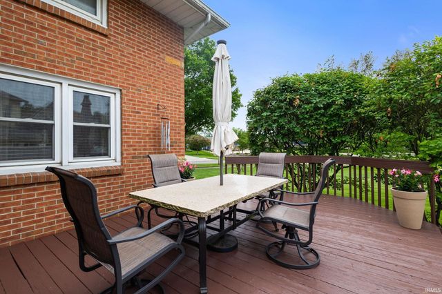 1866 Greenleaf Boulevard, Elkhart, IN 46514
