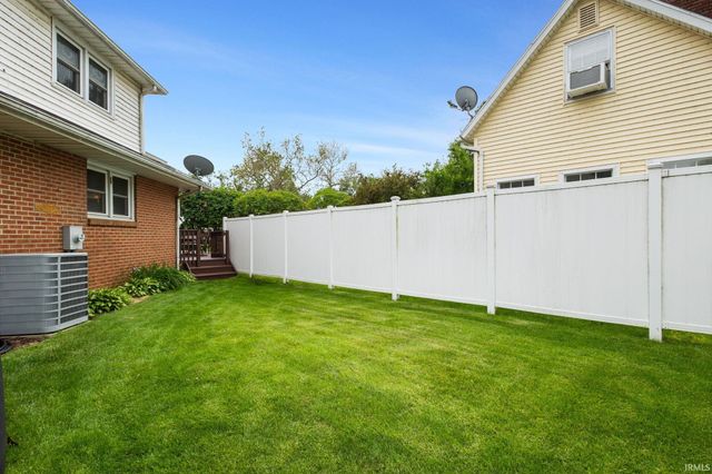 1866 Greenleaf Boulevard, Elkhart, IN 46514