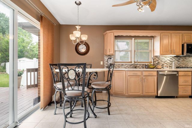1866 Greenleaf Boulevard, Elkhart, IN 46514