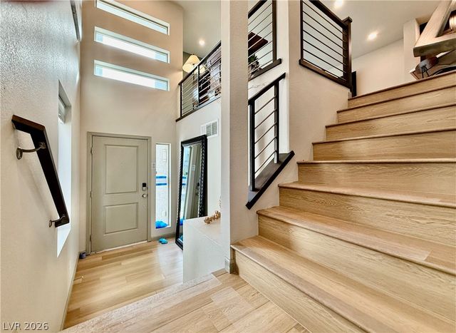 8044 Carpenter Creek Avenue, Las Vegas, NV 89113