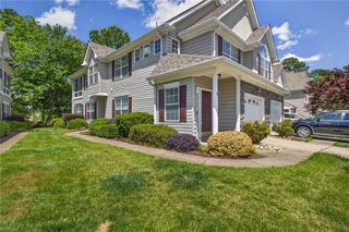 805 Sawgrass Ln # 8-805, Portsmouth, VA 23703