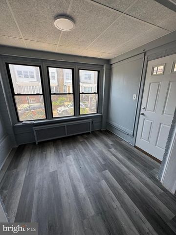 2927 S DEWEY ST, Philadelphia, PA 19142