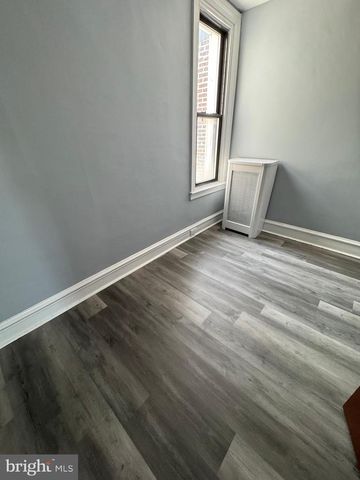 2927 S DEWEY ST, Philadelphia, PA 19142
