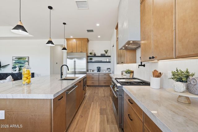 1636 W DONATELLO Drive, Phoenix, AZ 85086
