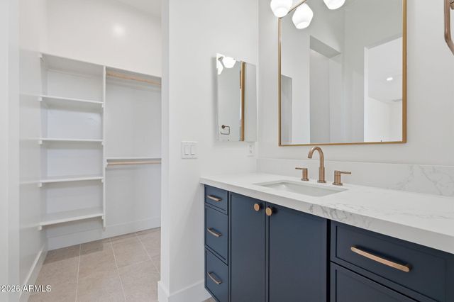 1636 W DONATELLO Drive, Phoenix, AZ 85086