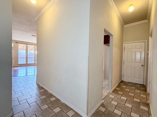 8166 Berkshire Drive, Fort Worth, TX 76137