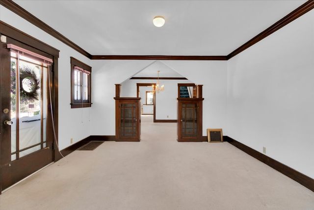 306 W Madison Street, Belvidere, IL 61008