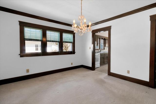 306 W Madison Street, Belvidere, IL 61008