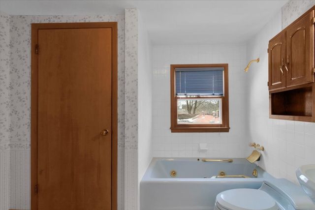 306 W Madison Street, Belvidere, IL 61008