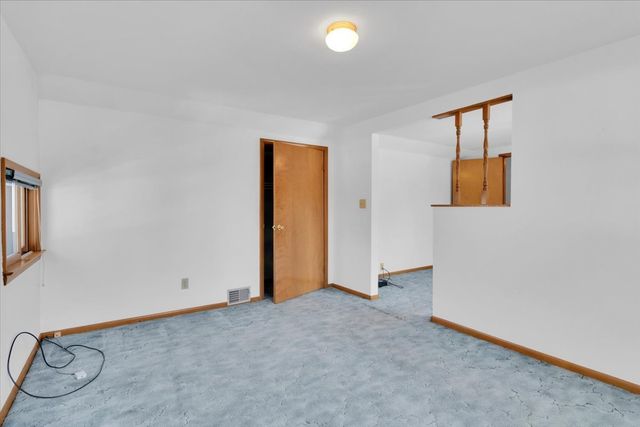 306 W Madison Street, Belvidere, IL 61008