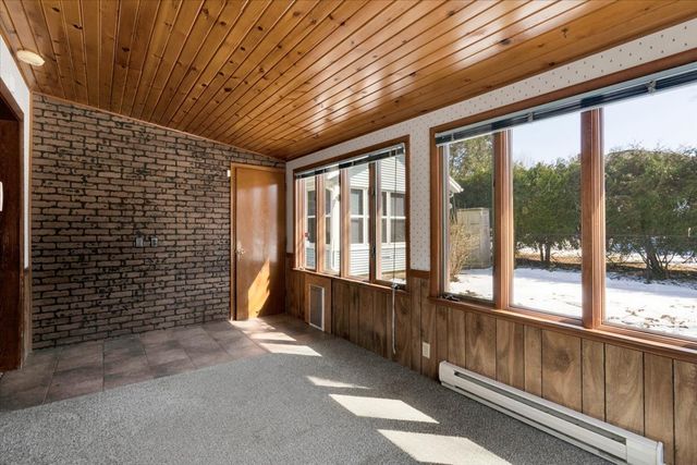 306 W Madison Street, Belvidere, IL 61008