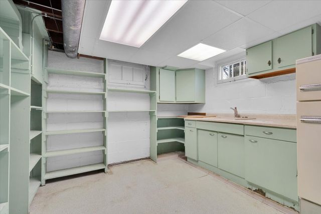 306 W Madison Street, Belvidere, IL 61008