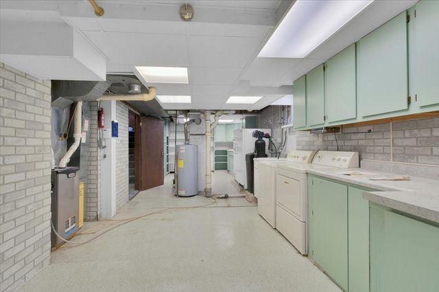 306 W Madison Street, Belvidere, IL 61008