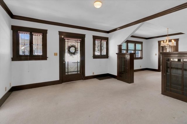 306 W Madison Street, Belvidere, IL 61008