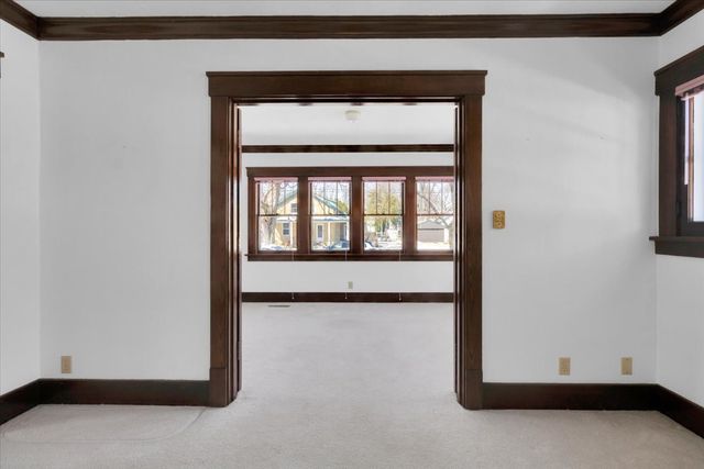 306 W Madison Street, Belvidere, IL 61008